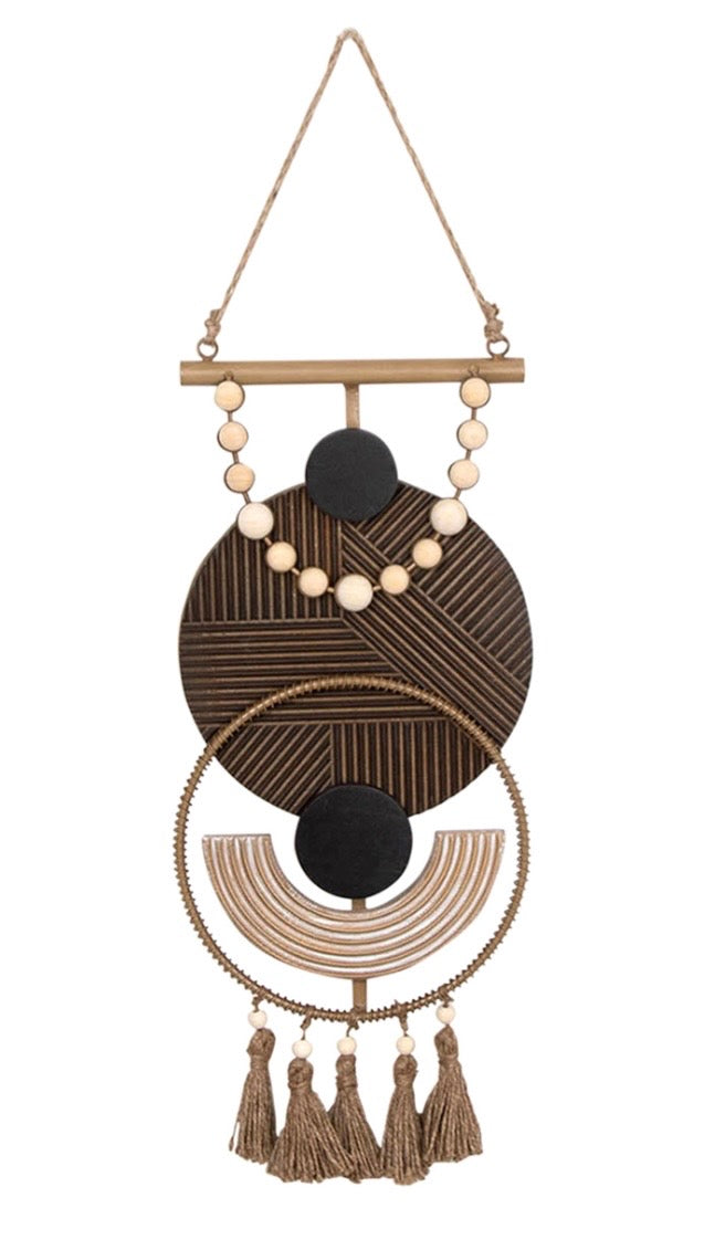 Boho – Metall-Wanddekoration mit Holz & Quasten