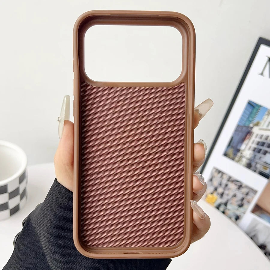 Woven – Magnetische Handyhülle mit gewebtem Design