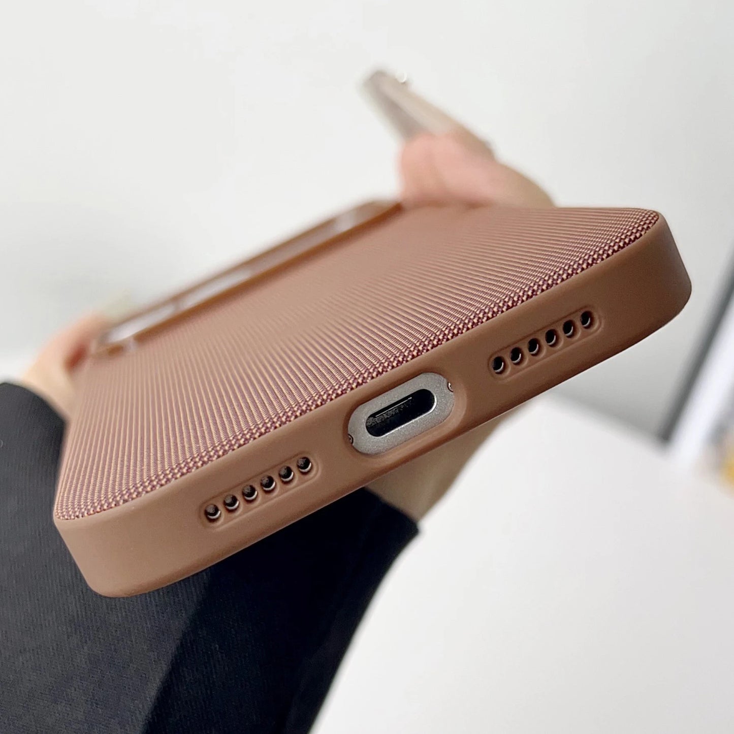 Woven – Magnetische Handyhülle mit gewebtem Design