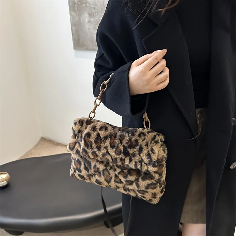 Trendy – Kuschelige Umhängetasche mit Kuh- & Leo-Print