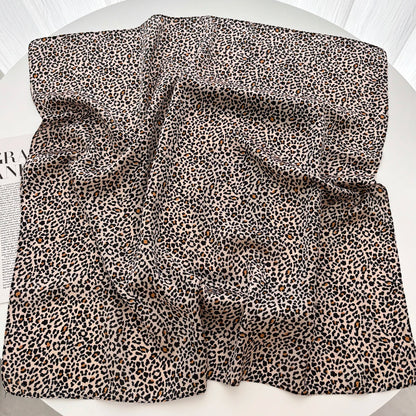 Nala – Kleines Tuch mit Leo-Print