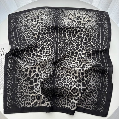 Nala – Kleines Tuch mit Leo-Print