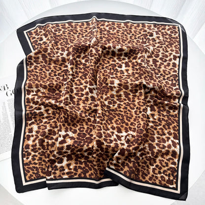 Nala – Kleines Tuch mit Leo-Print