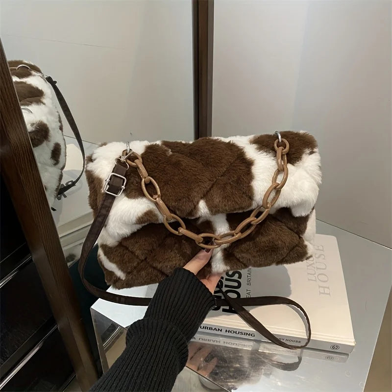 Trendy – Kuschelige Umhängetasche mit Kuh- & Leo-Print
