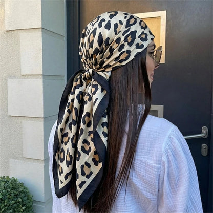 Leopard – Tuch mit Leo-Print