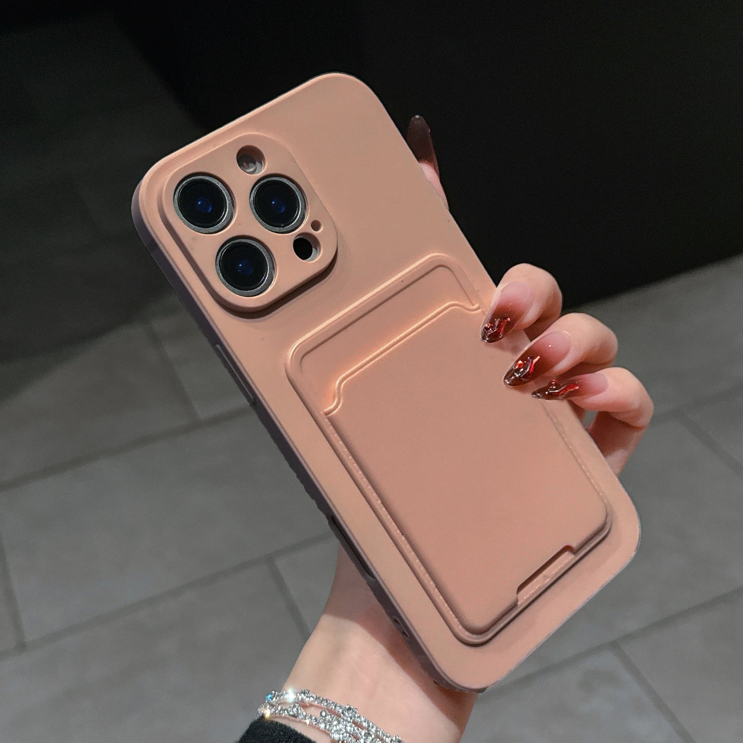 Luxe – Silikon Handyhülle mit Kartenfach