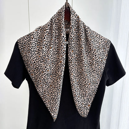 Nala – Kleines Tuch mit Leo-Print